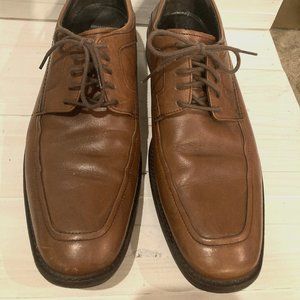 Johnston and Murphy Size 10 Dress Shoe